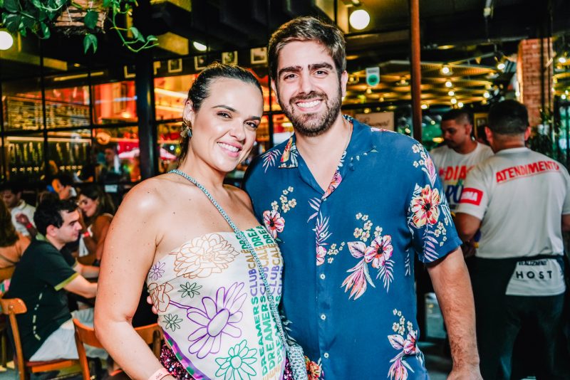 Alegria e alto-astral - Bloco Dias de Rua agita foliões com programação recheada de música e  muita diversão