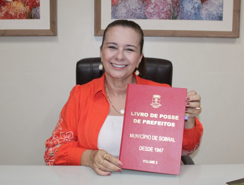 Christianne Coelho assume Prefeitura de Sobral e participa de evento na Capital