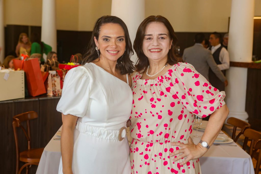 Claudia Pinheiro E Marceline Moreno