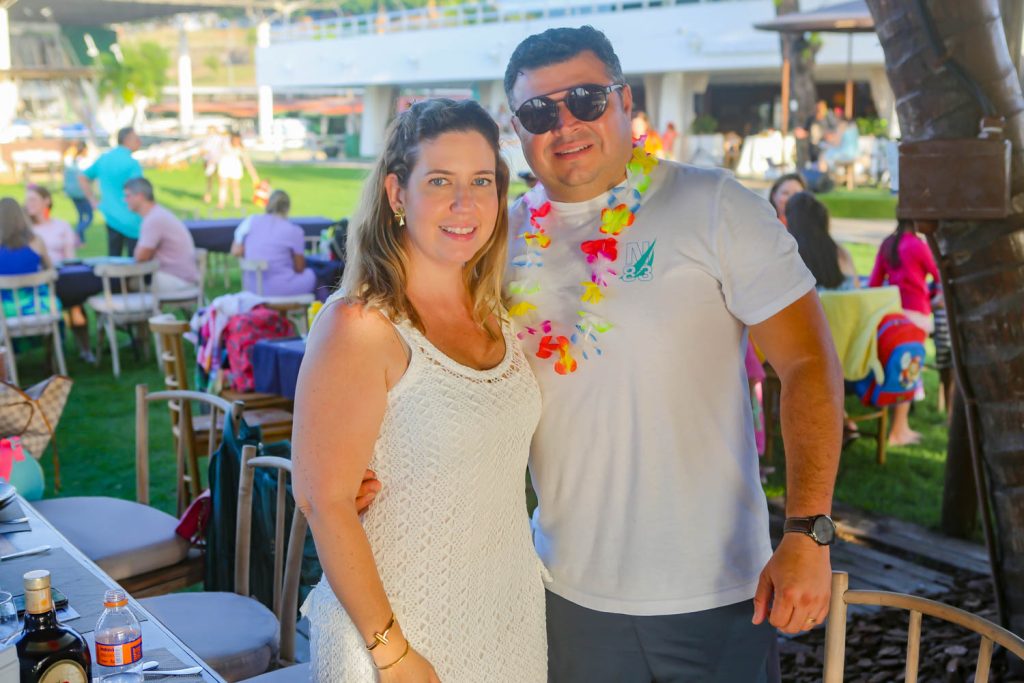 Cristine Amora E Helano Aragão