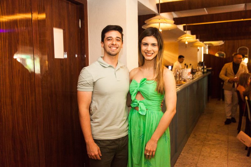 Happy Birthday - Ticiana Timbó Queiroz ganha carinhosa festa surpresa no Matisse Cuisine et Art