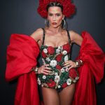 
				Deborah Secco
				