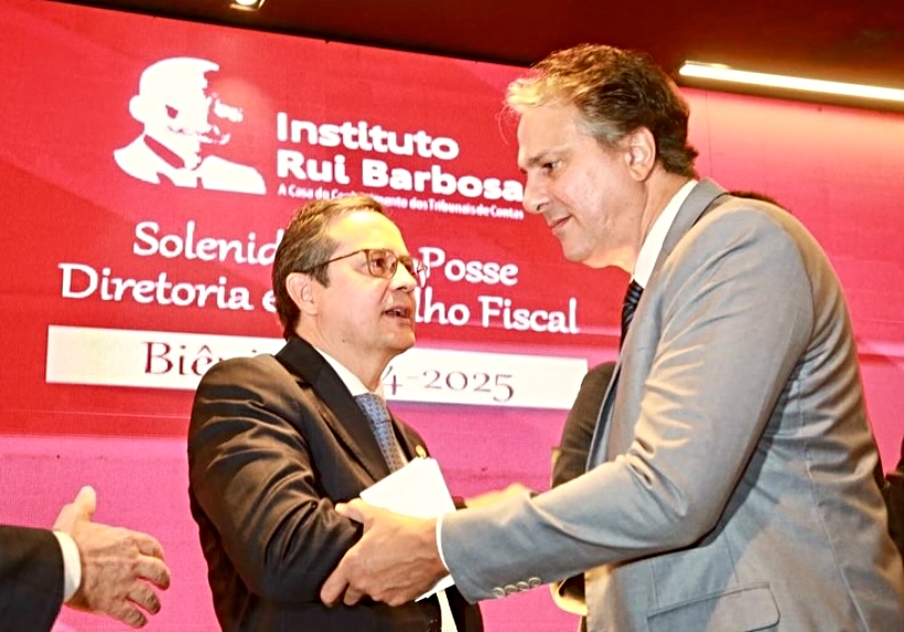 Camilo Santana prestigia posse de nova diretoria do Instituto Rui Barbosa no DF