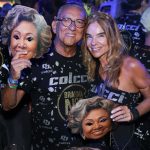 
				Galvão Bueno e Desiree Soares Homenageando à Alcione
				