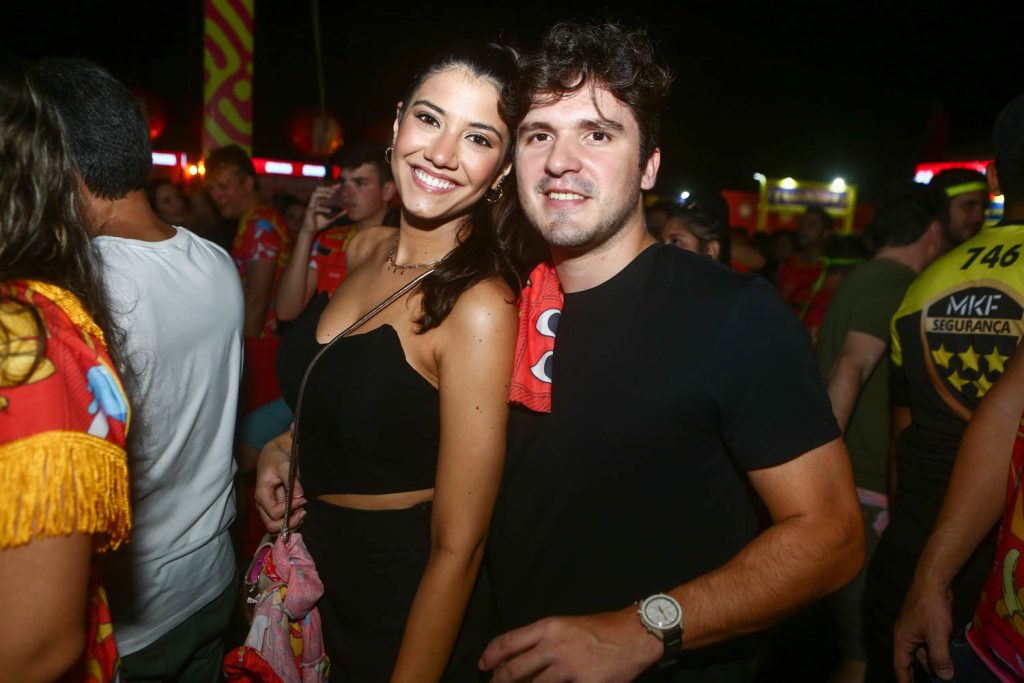 
				Isadora Emilio e Isadora Lima 
				