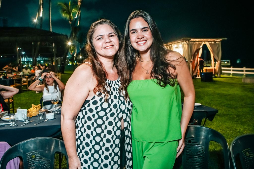 Joyce Castro E Ianka Fontenele