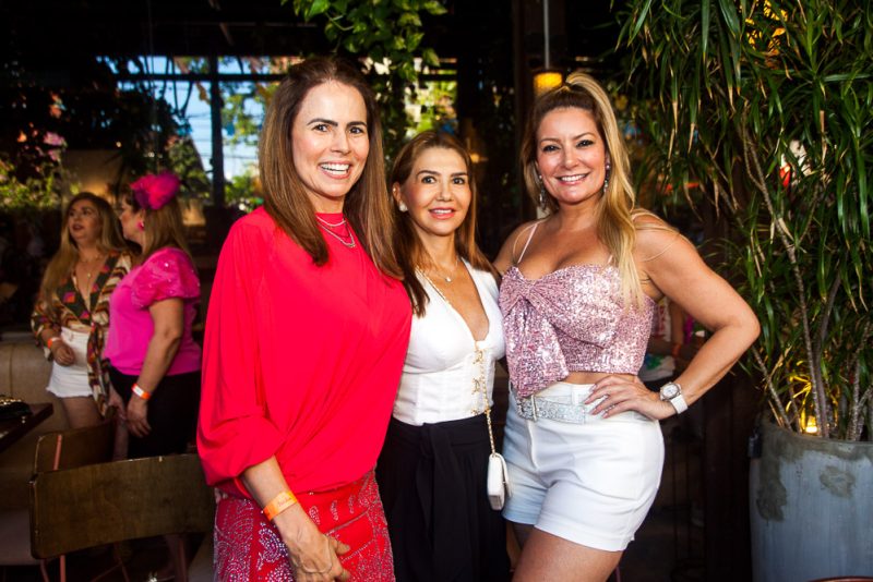 Pré-Carnaval - Bloco Dias de Rua agita o público com muita música, folia e diversão no bairro Meireles