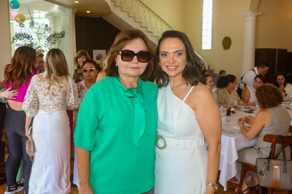 Maria Izeuda Barreira E Claudia Pinheiro (1)