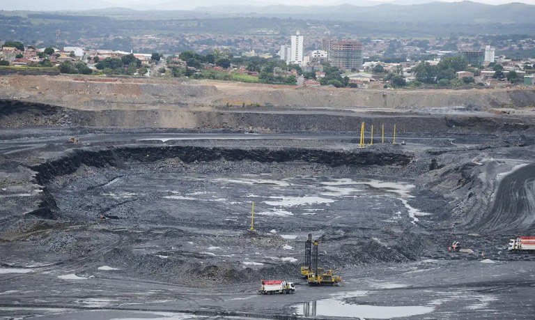 Municípios e estados receberão R$ 102 milhões de royalties da mineração; CE tem 87 cidades beneficiadas
