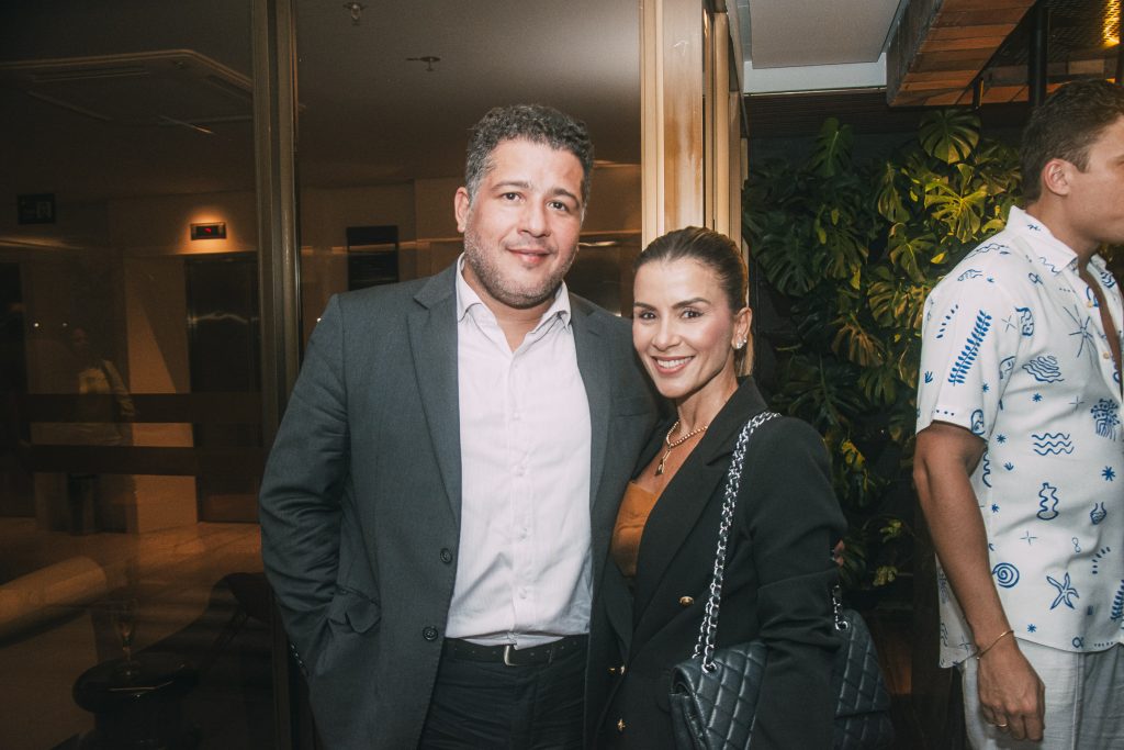 Mozart Gomes E Roberta Quaranta