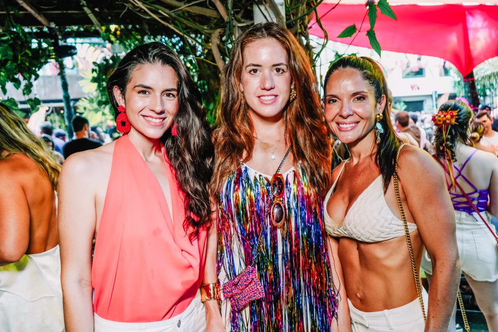 Nathalia Fernandes, Fernanda Esteves E Lais Dantas