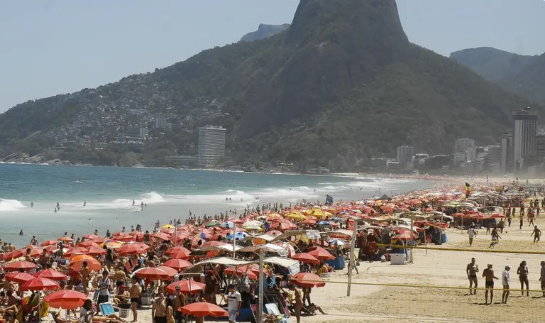 Brasil já recebeu 2,9 milhões de turistas internacionais em 2024; alta de 7,4%