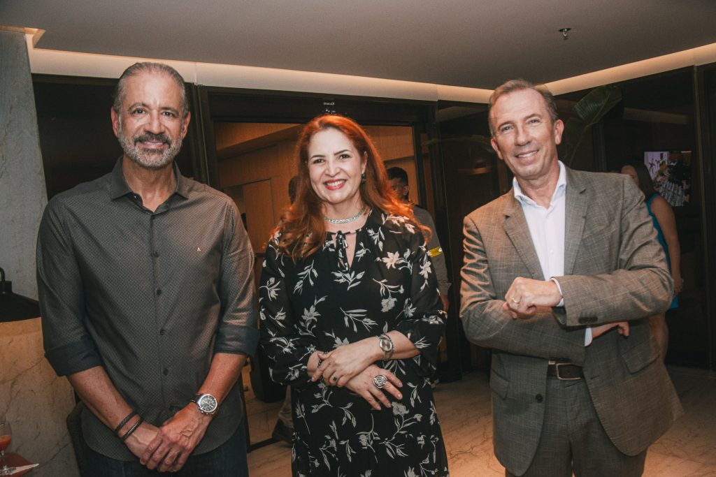 Regis Medeiros, Enid Camara E Philippe Godefroit