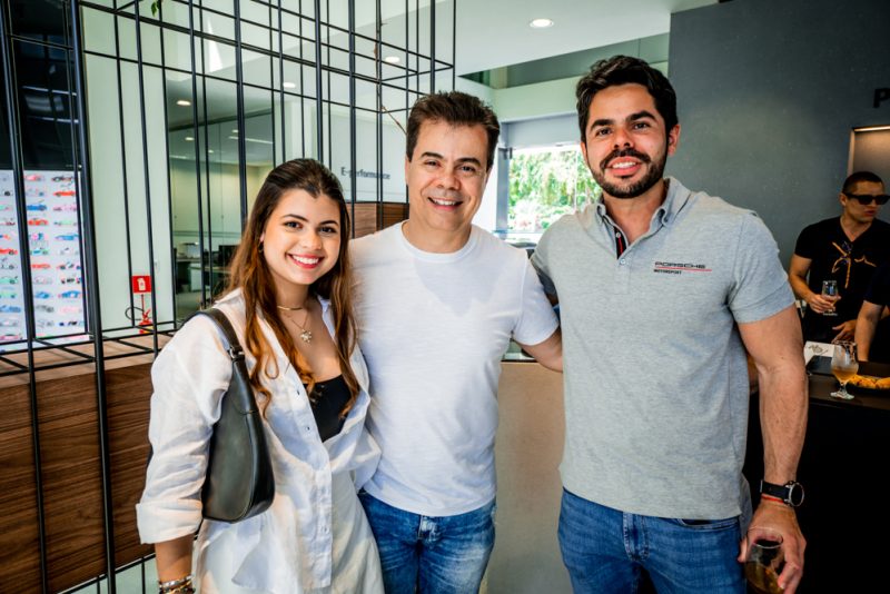 Inovação e velocidade - Grupo New movimenta fim de semana com lançamento de carrões, condições exclusivas e nova loja de seminovos