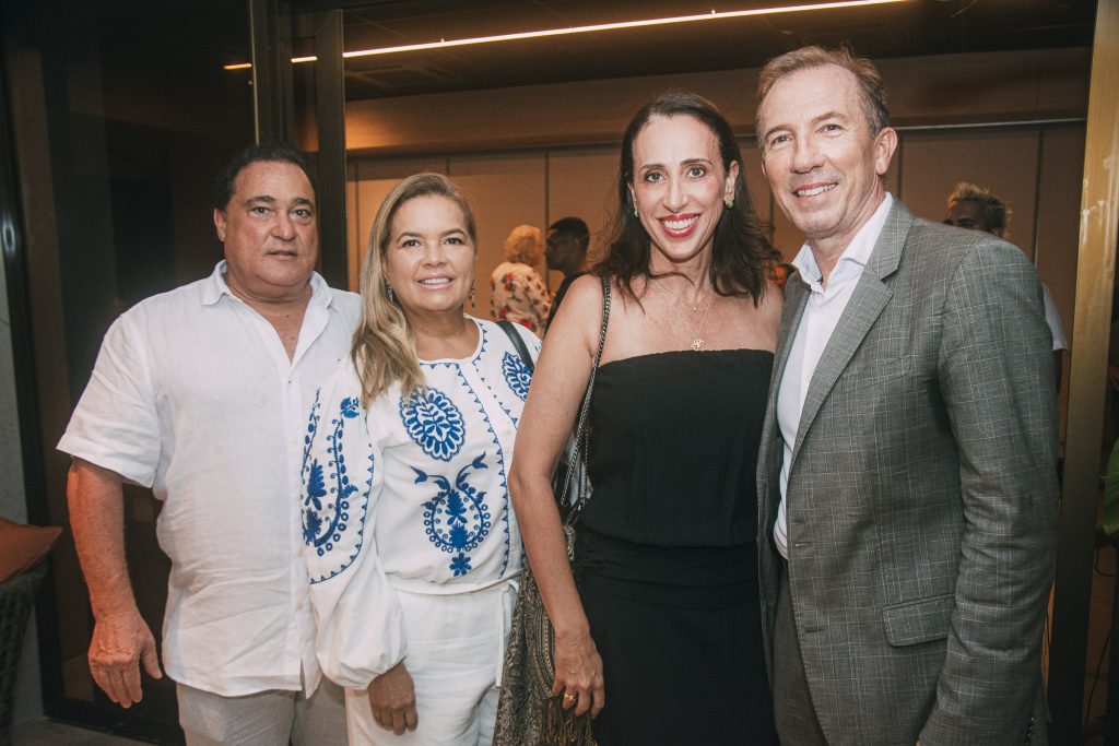 Talles Ximenes, Daniela Ximenes, Ellen Godefroit E Philippe Godefroit