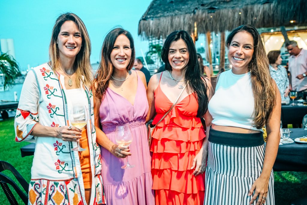 Tereza Ramos, Mariana Matos, Manuela Acario E Luciana Russo