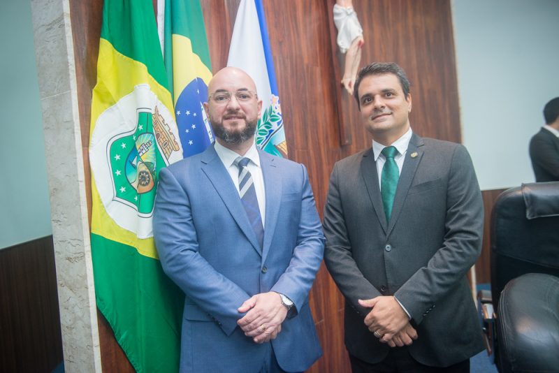 Homenagem - Anderson Possa recebe título de Cidadão Fortalezense na CMFor em reconhecimento a sua atuação no BNB