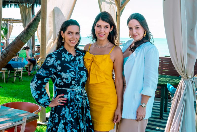 Carla, Flávia E Lara Laprovitera (2)