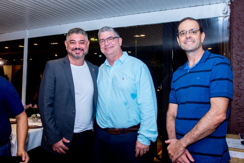 Special Dinner - Iate Clube de Fortaleza serve de cenário para o jantar da Escola Superior de Defesa