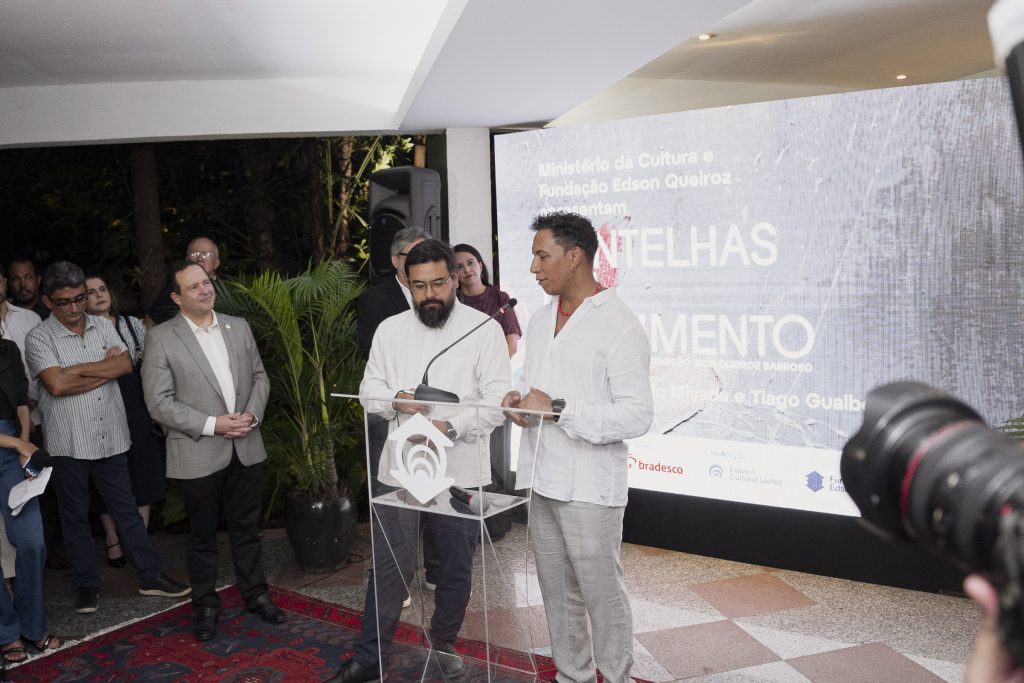 Centelhas Em Movimento (3)