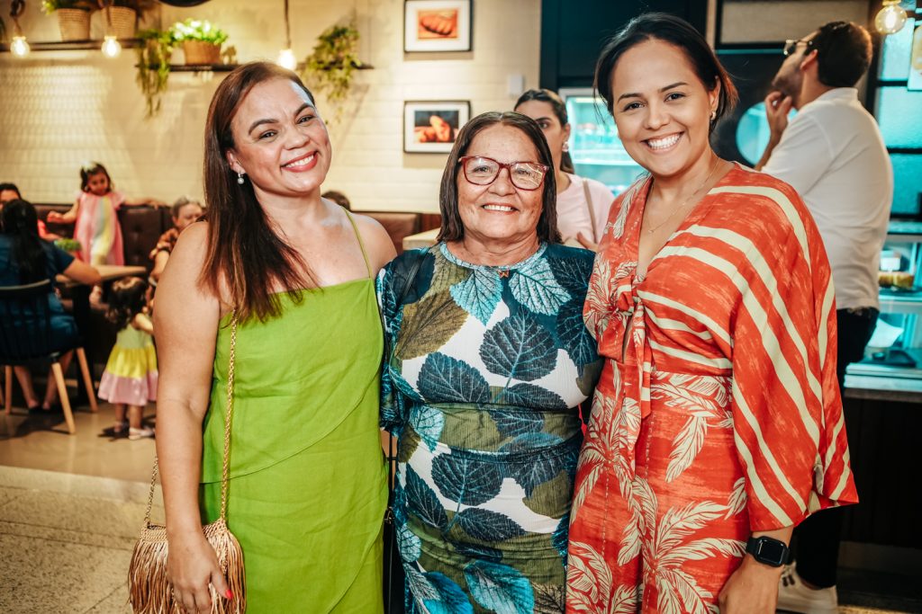 Estela Costa, Iriane Sousa E Ana Luz