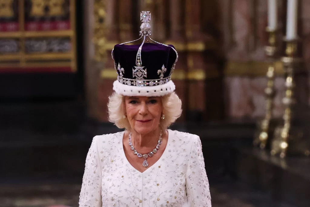 Rainha Camilla decide fazer uma pausa no comando da realeza