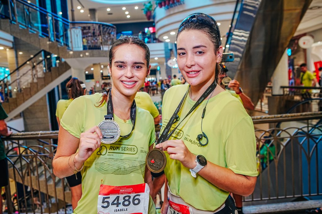 Isabele Prado E Irma Braune (2)