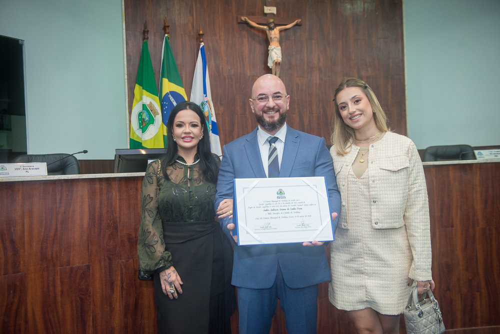 Anderson Possa recebe título de Cidadão Fortalezense na CMFor em reconhecimento a sua atuação no BNB
