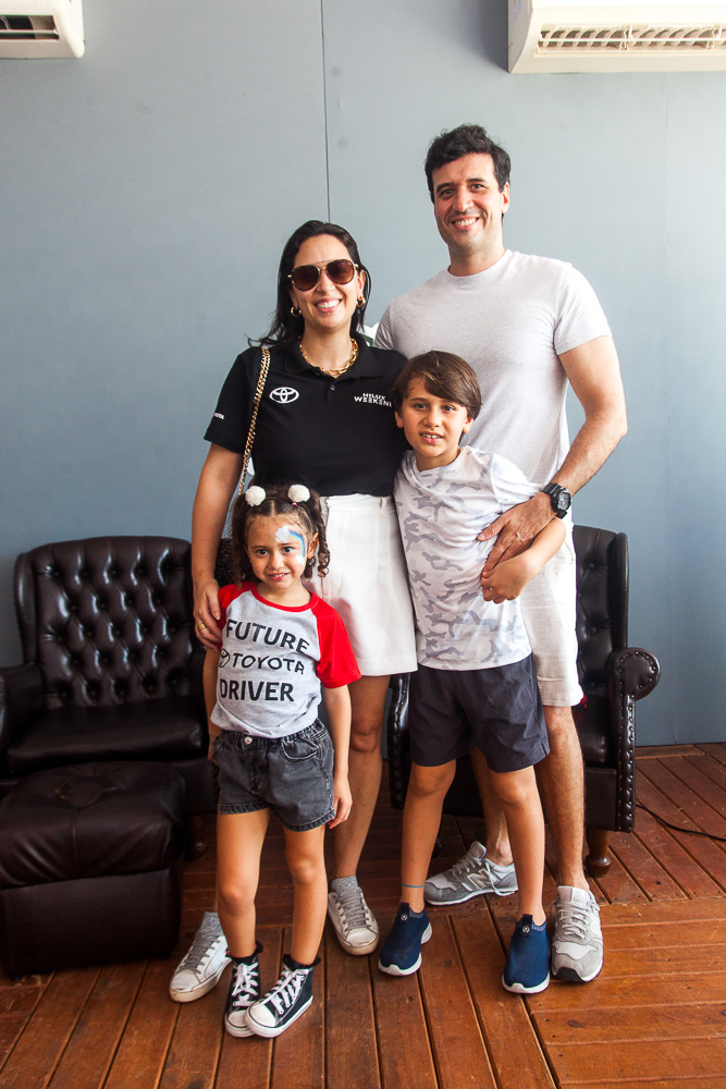 Mayra Carvalho, Antonio Dias, Maria Luiza E Lucca Carvalho