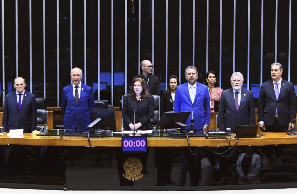 Câmara dos Deputados homenageia os 150 anos do TJCE durante sessão solene