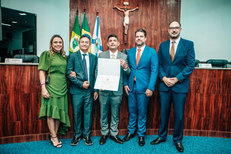 Reconhecimento - Bruno Queiroz recebe título de Cidadão Fortalezense