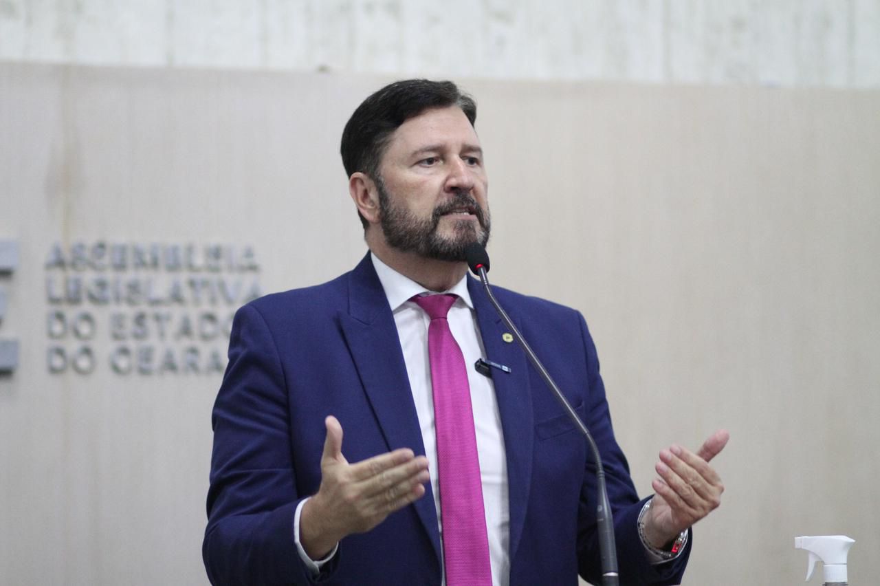 Romeu Aldigueri é reconhecido como 2° deputado mais influente do Ceará