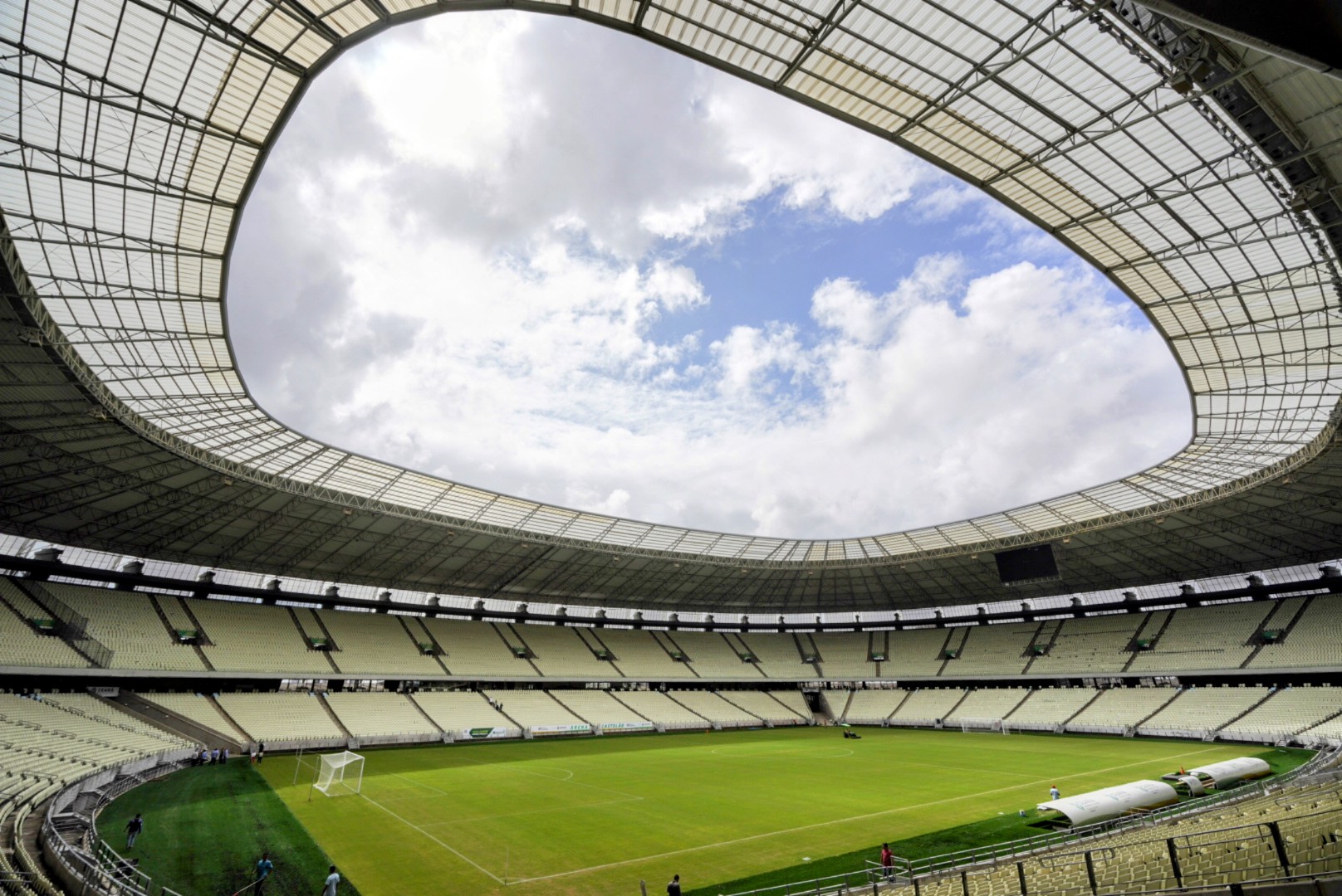 Reunião define transferência de jogos da Arena Castelão para manutenção do gramado
