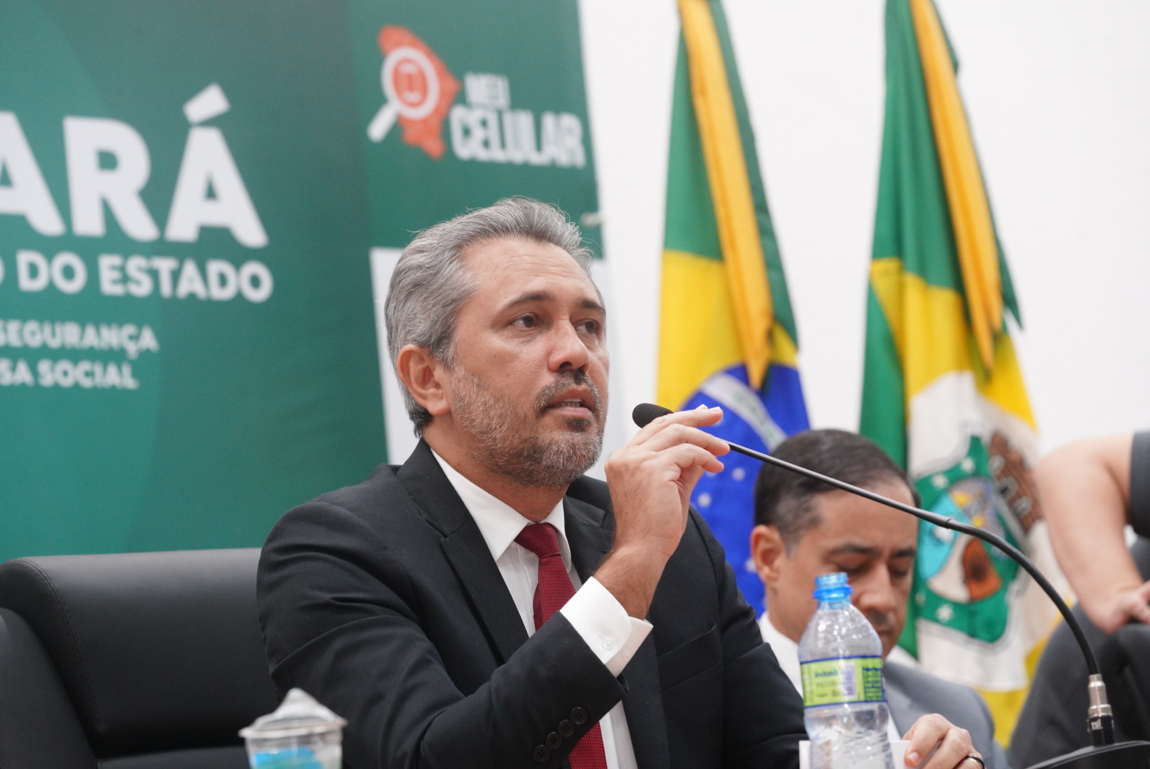 Elmano lança ‘Meu Celular’ para auxiliar Segurança a recuperar celulares roubados, furtados e perdidos no Ceará