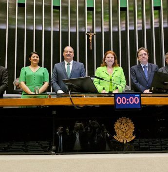 Senai Ceará é homenageado na Câmara dos Deputados pelos seus 80 anos