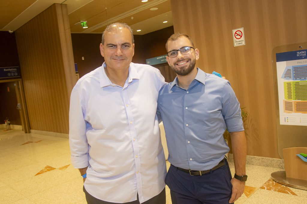 Alexandre E Davi Sales