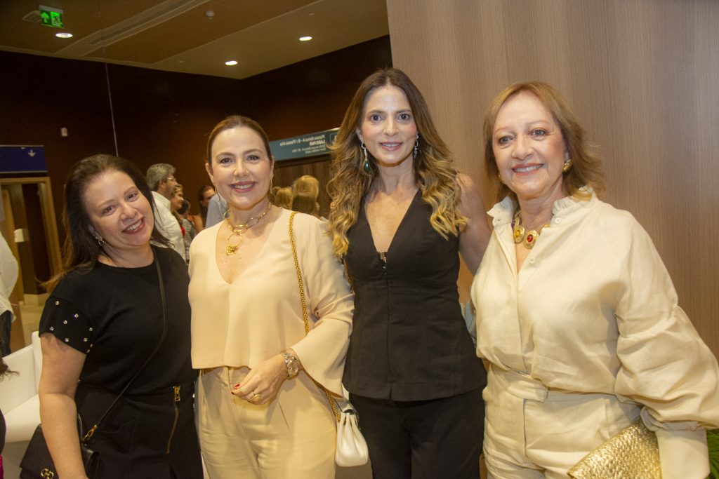 Ana Zelia, Suyane Studart, Michele Aragao E Tania Teixeira