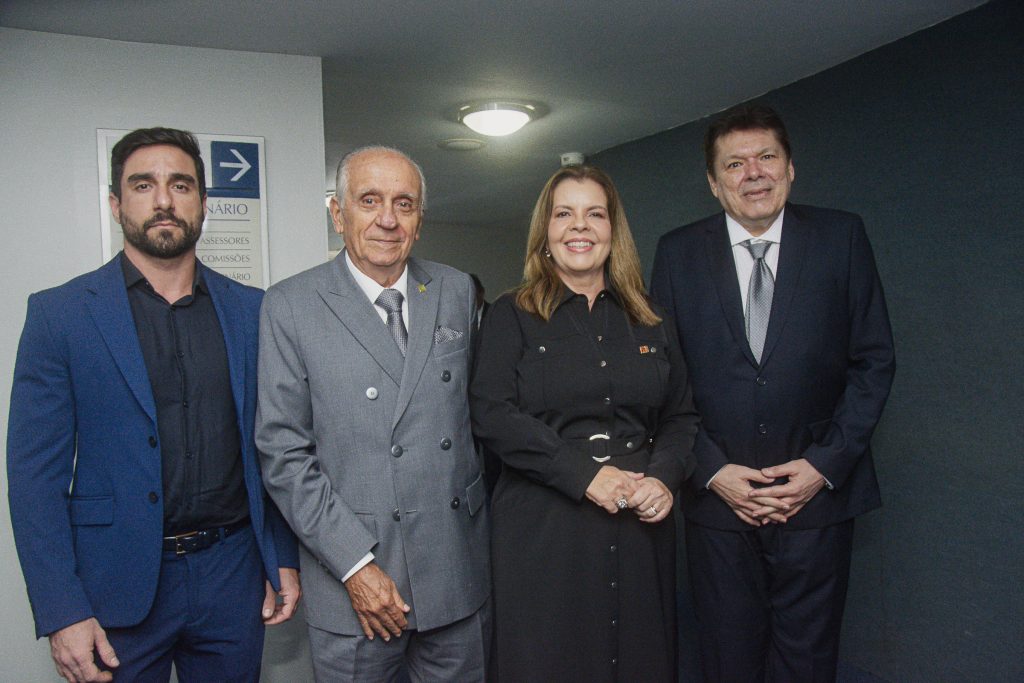 Antonio Guimaraes, Joao Guimaraes, Eliane Brasil E Romulo Brito