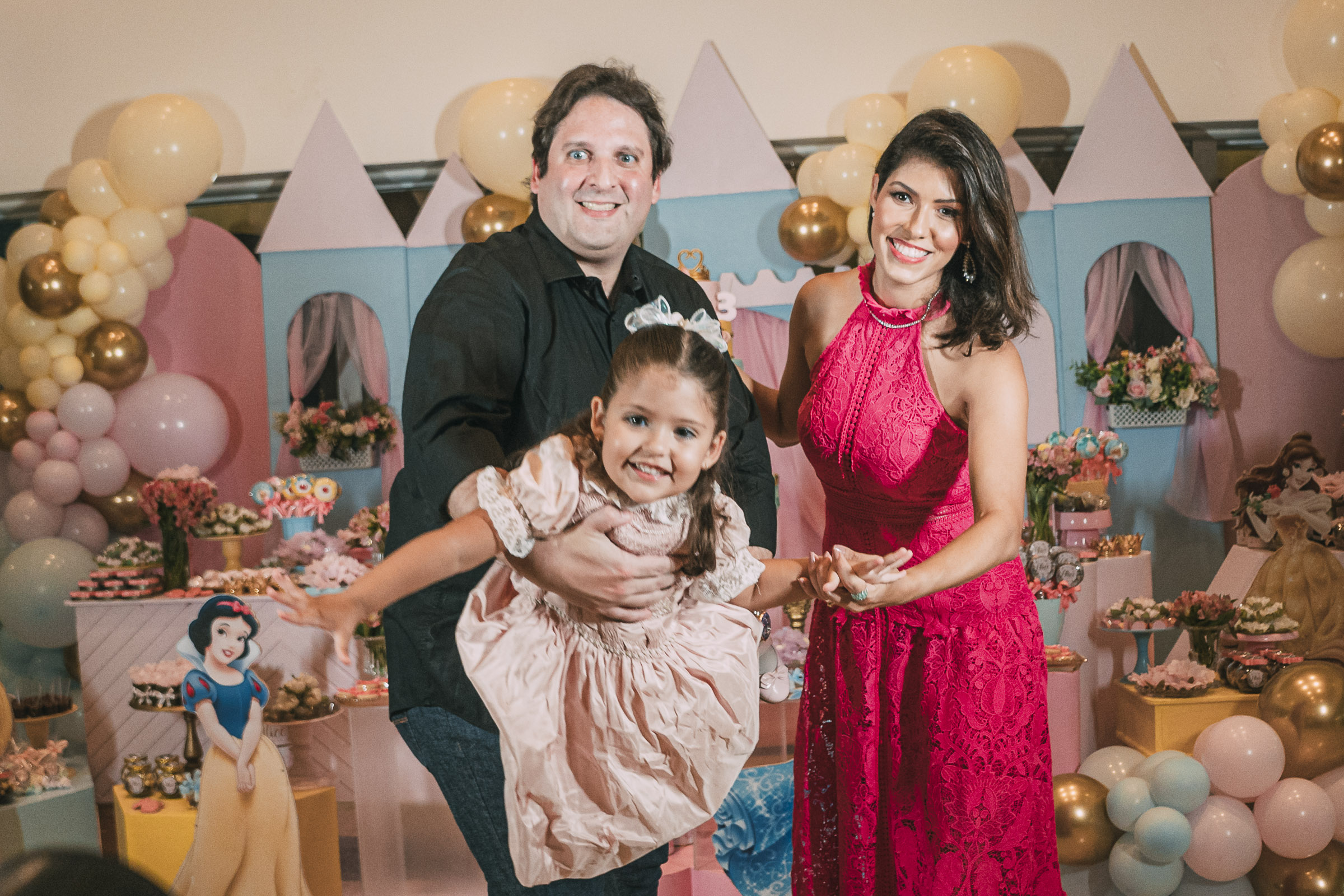 Comemoração dos 3 anos da Alice, herdeira de Flávia Laprovitera e Daniel Simões Comemoração dos 3 anos da Alice, herdeira de Flávia Laprovitera e Daniel Simões