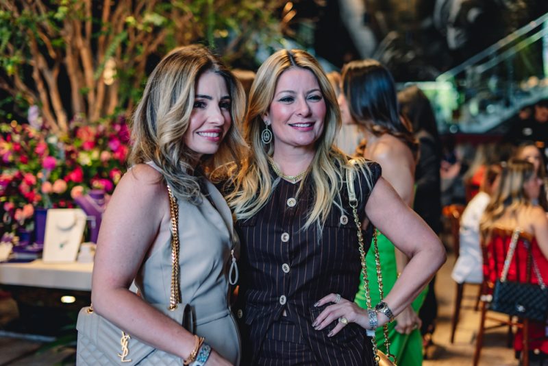 Insights e elegância - Talk de Cíntia Chagas dá um brilho extra ao lançamento da nova coleção da JC Jewels