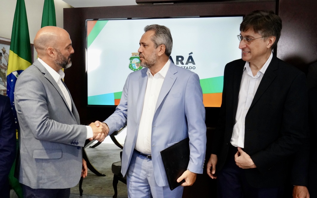 Governo do Ceará assina sexto pré-contrato para produção de H2V no Pecém