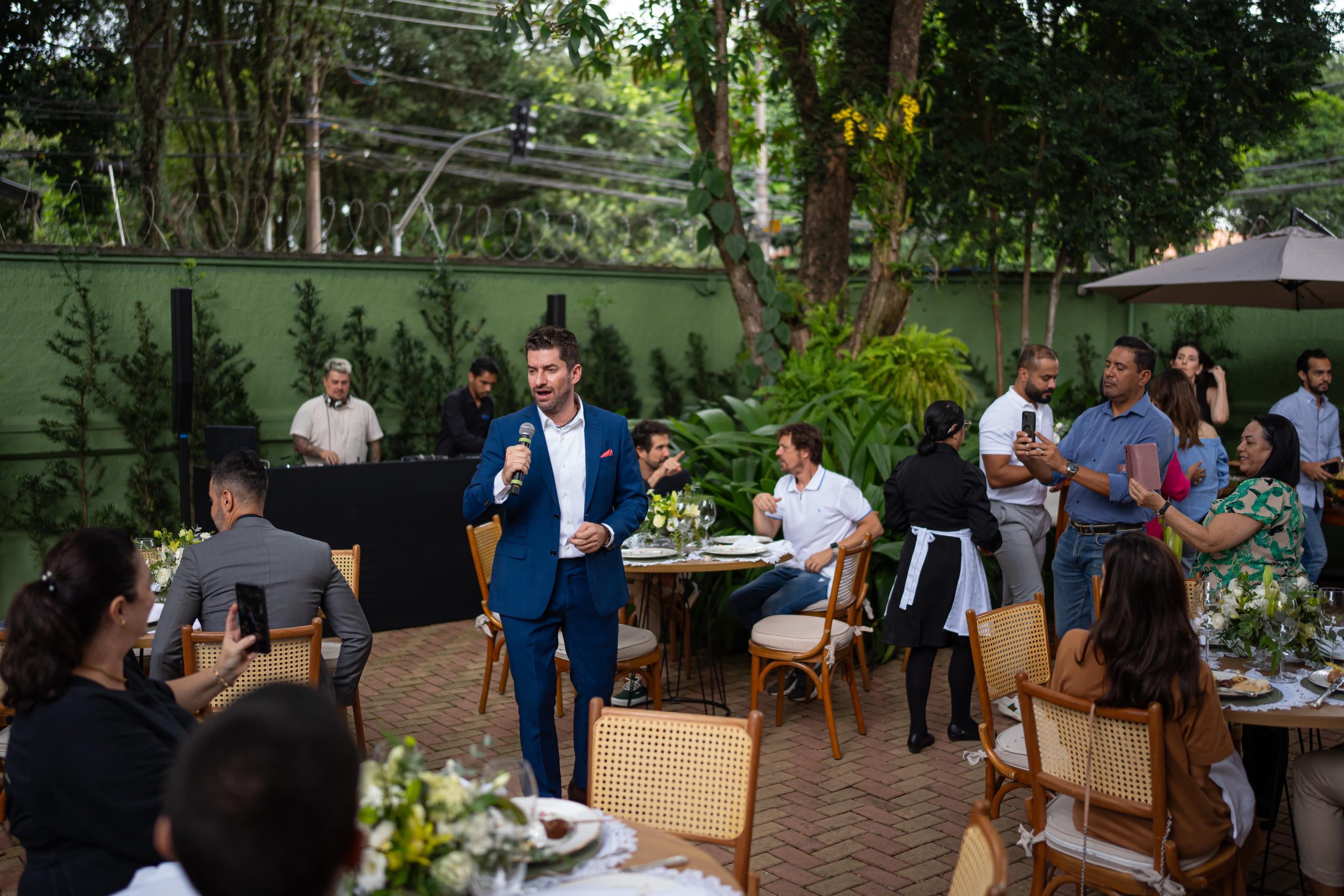 Paulo Benevides se destaca na efervescente São Paulo com performances memoráveis e parcerias estratégicas