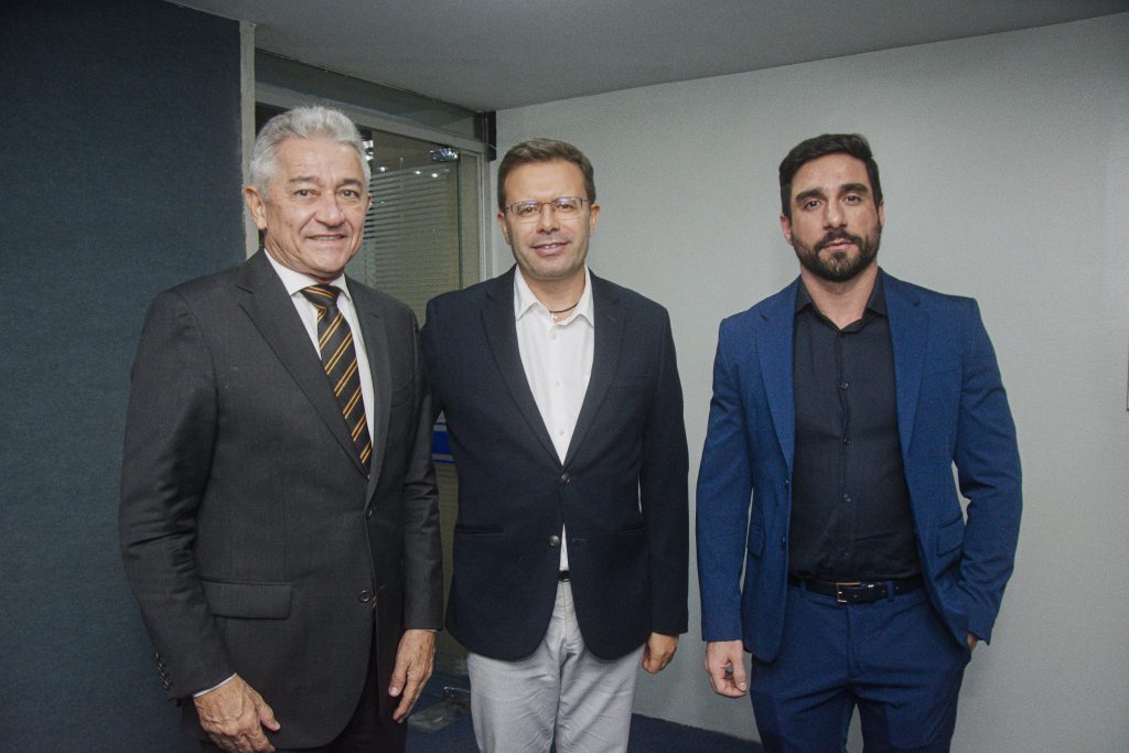 Everton Fernandes, Joel Rodrigues E Antonio Guimaraes