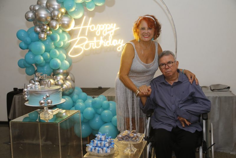 Party Time - Fátima Duarte completa 70 anos e comemora a data rodeada de amigos no Ideal Clube