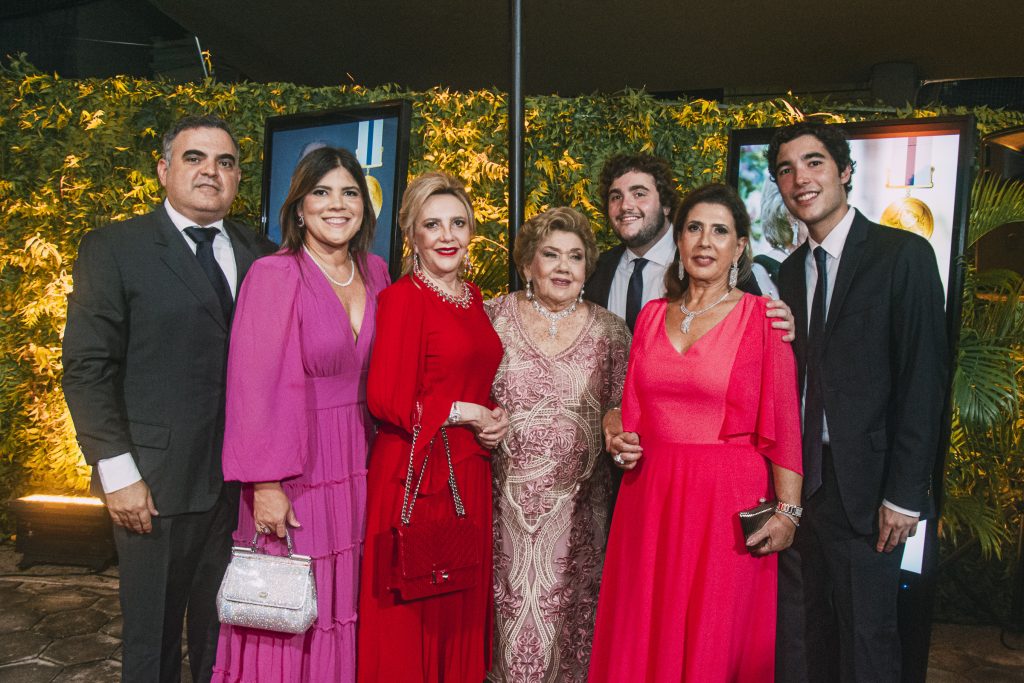Hebert Vieira, Gisela Vieira, Graca Da Escossia, Consuelo Dias Branco, Luciano Dias Branco E Regina Ximenes E Luca Dias Branco