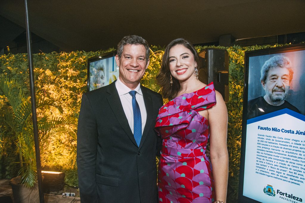 Hugo Segundo E Kelviane Barros