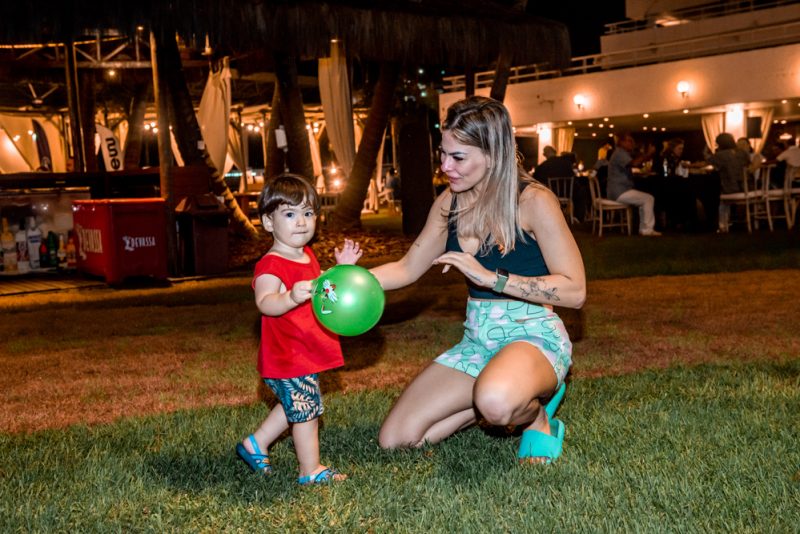 DIVERSÃO GARANTIDA - Boa música, gente bacana e alto astral dão o tom do weekend no Iate Clube de Fortaleza