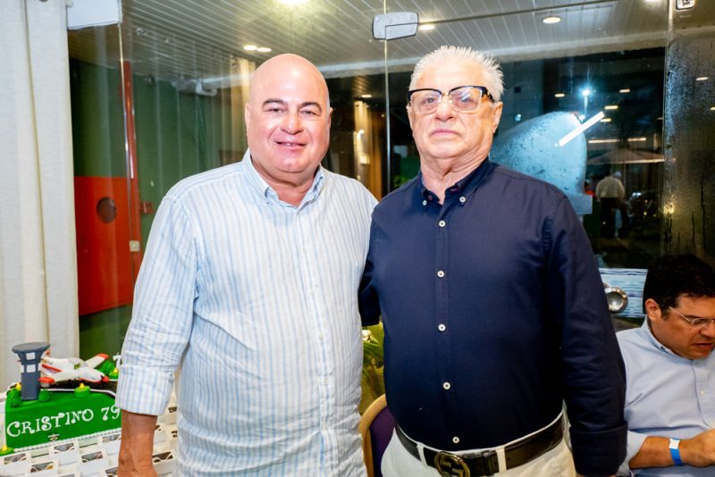 Sessão Parabéns - Cristino Cordeiro celebra chegada da nova idade no Iate Clube de Fortaleza