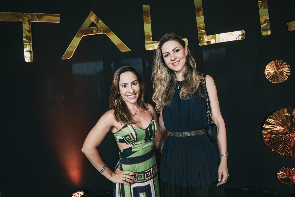 Maira Alencar E Tassiana Pita