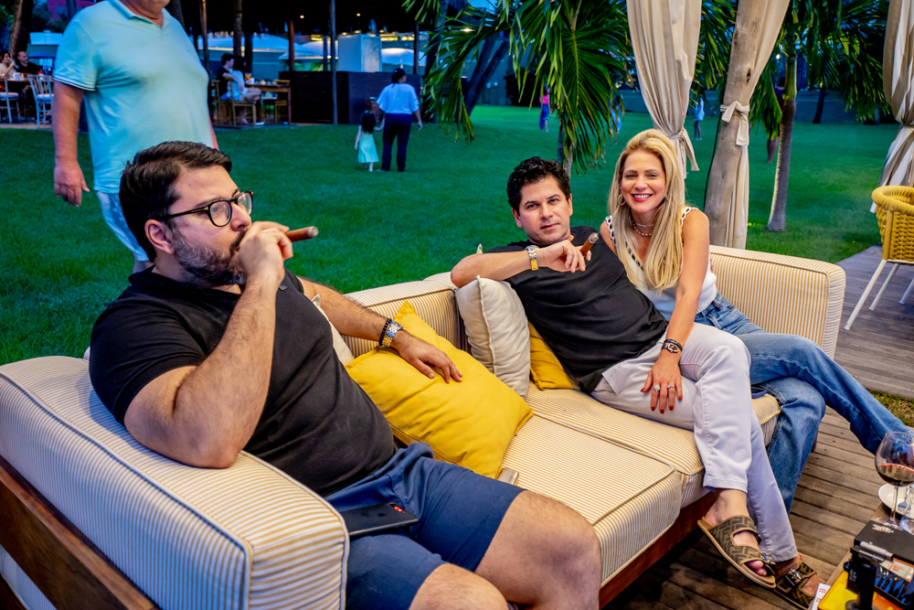 Mateus Melo, Pompeu Vasconcelos E Mariana Da Fonte